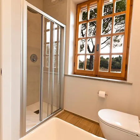 Gospodarstwo wiejskie Villa Lucilla - Rooms And Pool Potenza Picena