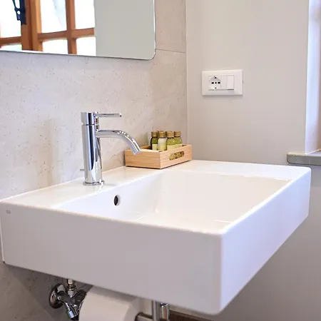 Villa Lucilla - Rooms And Pool Gospodarstwo wiejskie *