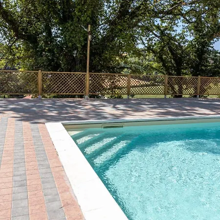 Villa Lucilla - Rooms And Pool