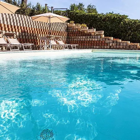 Villa Lucilla - Rooms And Pool *